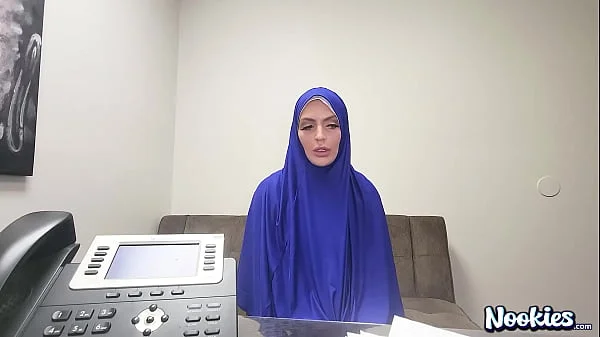 Hijab Girl Pays Off Immigration by Fucking Him - NOOKIES