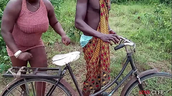 OKONKWO GAVE THE VILLAGE SLAY QUEEN A LIFT WITH HIS BICYCLE, FUCKED HER OUTDOOR